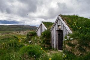 The Sorcerer's Cottage is located next to Hotel Laugarhóll