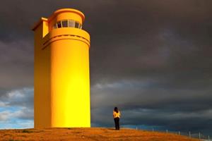 Yellow lighthouse at Húsavík - North