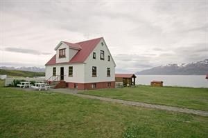 The old farm house, a cottage accommodating 16 persons